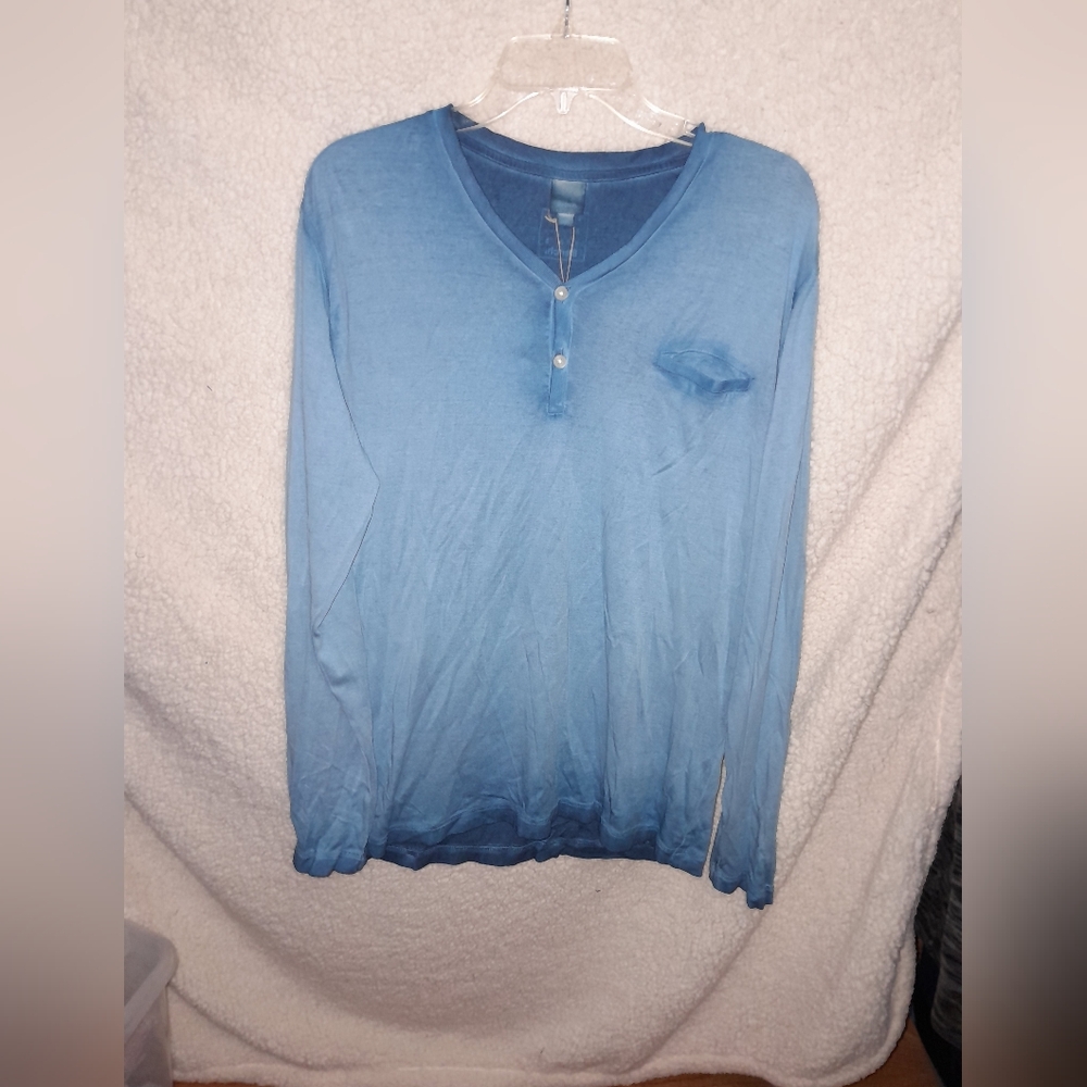 118. Bench T- Shirt